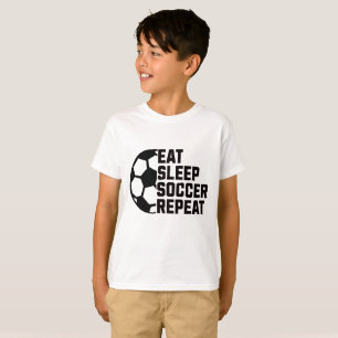 Eet Slaap Voetbal Herhaal – Minimaal Sport T-shirt