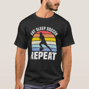 Eet Slaap Voetbal Repea  Retro Voetbal T-shirt