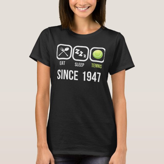Eet slaaptennis sinds 1947 71e verjaardag GIF T-shirt (Voorkant)