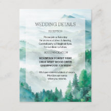 Eetherische groene en witte transculente bergen