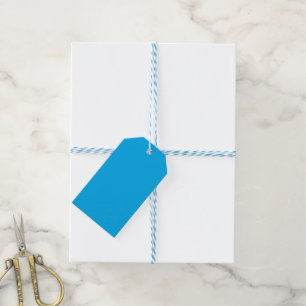 Effen cyaanblauwe achtergrond cadeaulabel