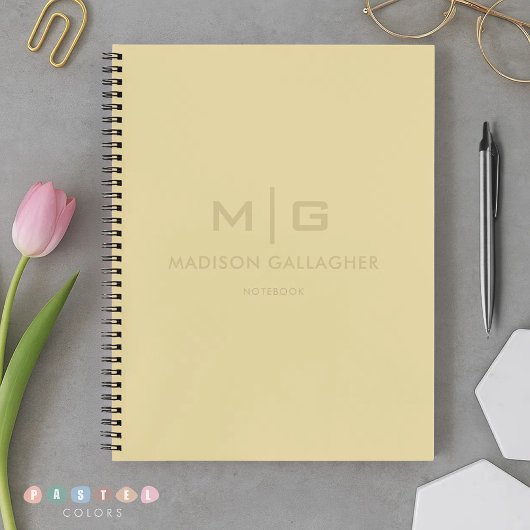 Effen zachte licht pasteltint bananencrème geel kl notitieboek