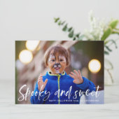 Effrayant et doux | Carte photo Halloween (Debout devant)