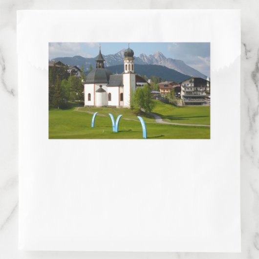 Église à Seefeld, Autriche autocollant rectangulai (Sac)