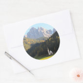 Église avec Dolomites arrière - plan autocollant r (Enveloppe)