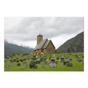 Église de barre avec le cimetière en photo de la