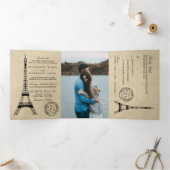 Eiffel Tower Paris Postmark Wedding Suite Drieluik Uitnodiging (Binnen)