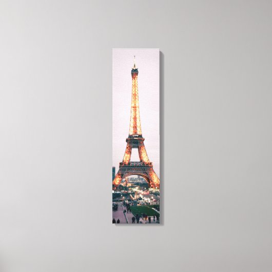 Eiffeltower met lichtverticaal canvas afdruk (Voorkant)