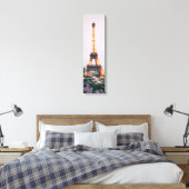 Eiffeltower met lichtverticaal canvas afdruk (Insitu (Slaapkamer))