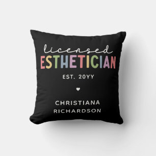 Eigen estheticiaanse cosmetoloog met licentie kussen