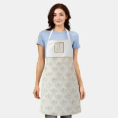 Eigen monogram, koningin, crème en goud schort (Gedragen)
