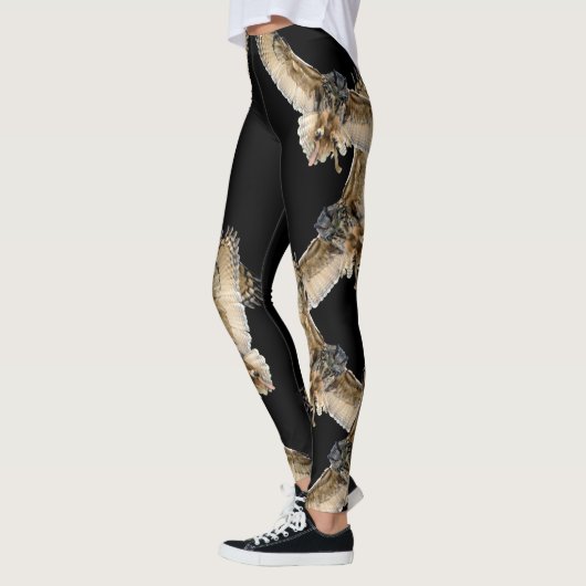 Eigenaren op zwarte leggings (Links)