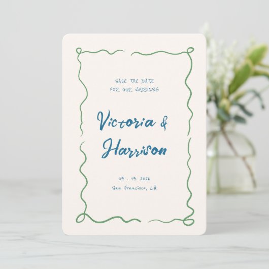 Eigenzinnig Blauw Hand Getrokken Golvende Squiggle Save The Date (Staand voorkant)