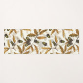 Eikels en eikenbladeren op gebroken wit yogamat (Voorkant (horizontaal))