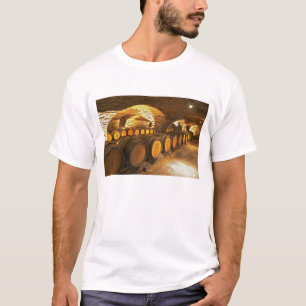 Eiken vaten in de kelder bij Domaine Comte T-shirt