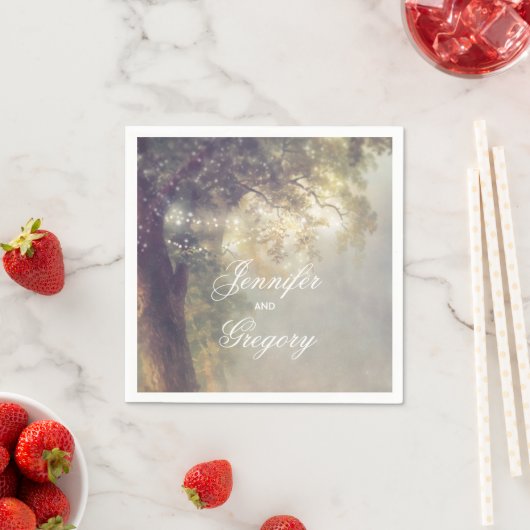 Eikenboom en String Lights Rustieke Tuin Huwelijk Servet (Insitu)