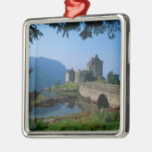 Eilean Donan Castle, Highlands, Schotland 2 Metalen Ornament (Links)
