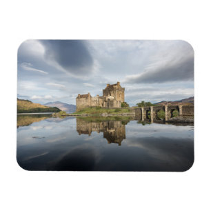 Eilean Donan Castle met reflectie in Schotland Magneet