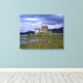 Eilean Donan Castle Scotland Canvas Afdruk (Insitu (Houten vloer))
