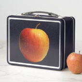 Ein Apfel zum reinbeißen, mit Wassertropfen (In situ)