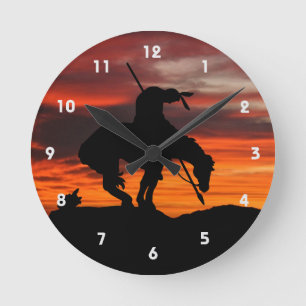 Einde van de wandklok van het spoor ronde klok