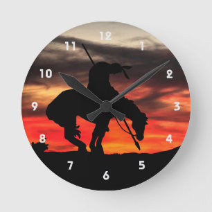 Einde van de wandklok van het spoor ronde klok