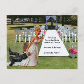 Eindelijk Bewaar de datum Grappig Interraciaal Paa Aankondigingskaart (Voorkant)