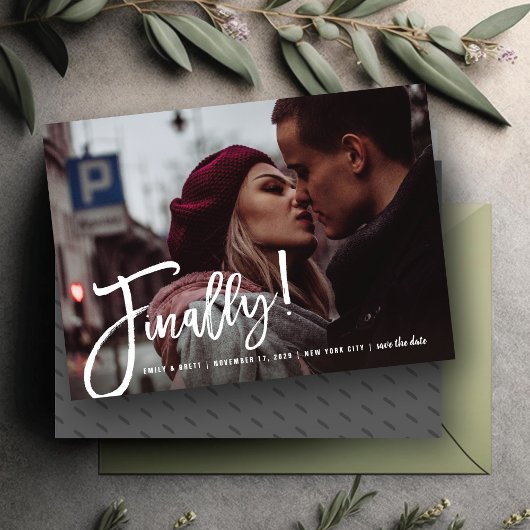 Eindelijk Brush Script Modern Photo Design Save The Date