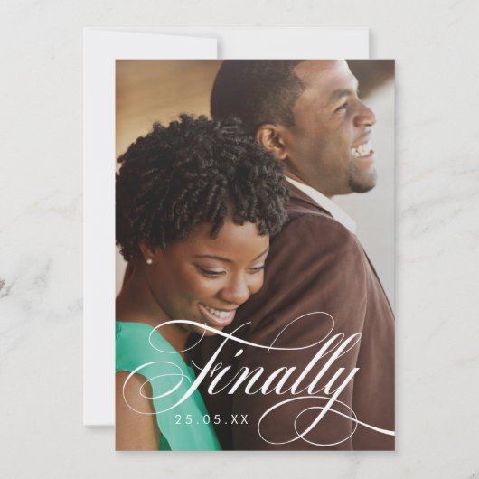 Eindelijk Elegant Script Foto Overlay Save The Date (Voorkant)