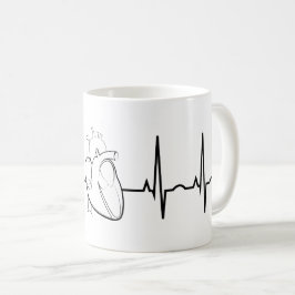 EKG met de Mok van een realistische hartkoffie