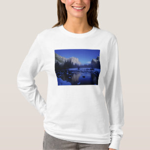 El Capitan Mountain, Yosemite National Park, T-shirt
