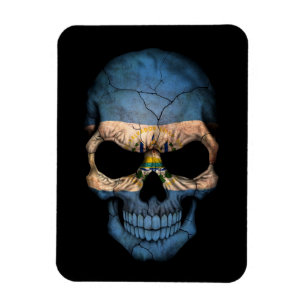 El Salvador Flag Skull op Black Magneet