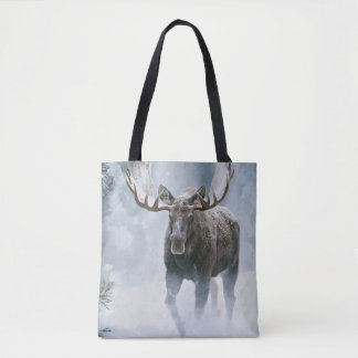 Eland loopt door boreale sneeuw draagtas