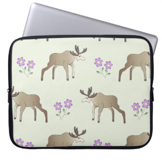 Elch mit Blume Laptop Sleeve