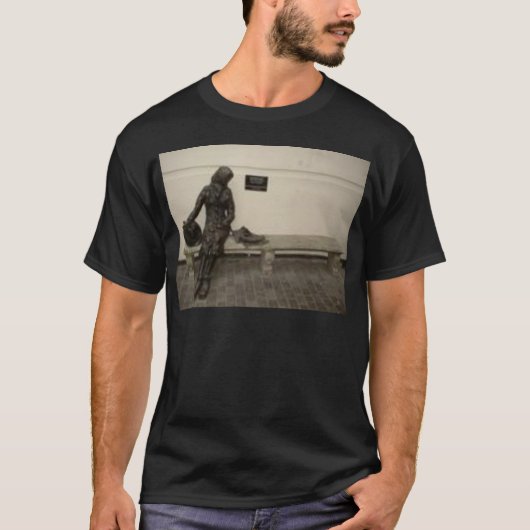 Eleanor Rigby T-shirt (Voorkant)