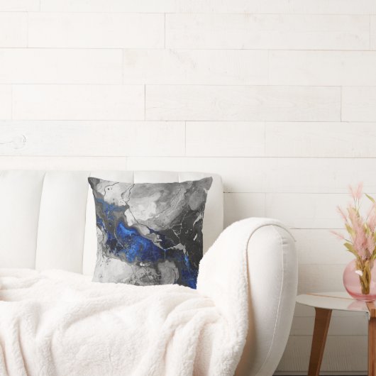 Electric Blue, Black and Grey Marble print Kussen (Bank)