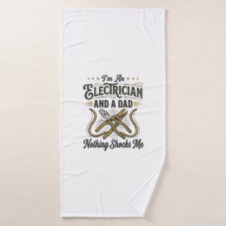 Electrician Dad Nothing Shocks Me Vintage Shirt De Badhanddoek