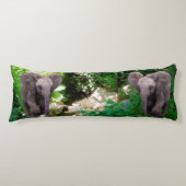 Elefant en Oerwoud Lichaamskussen (Voorkant)