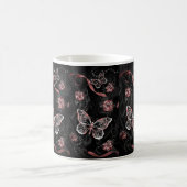 Élégance combante : Mug à papillon noir" (Centre)