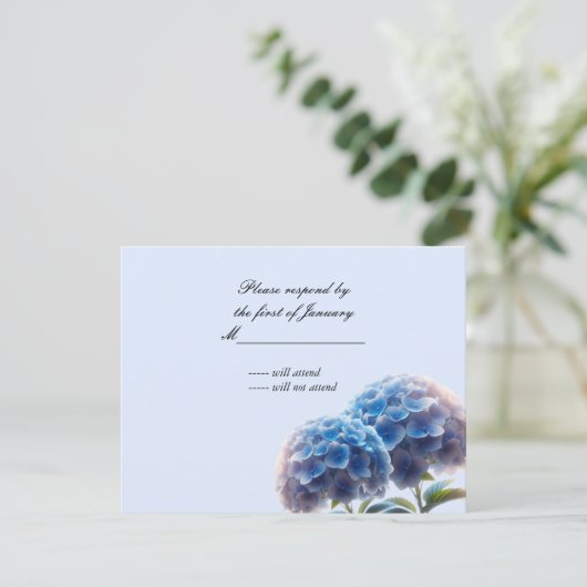 Elégance rayonnante Blue Hydrangea Wedding RSVP (Debout devant)