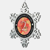 Elegant 2e van het Jubileum van de Wondenweddensc Tin Sneeuwvlok Ornament (Rechts)