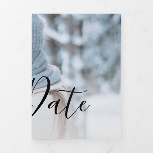 Elegant 3 Fotoscript Trouwen Sla de datum op Drieluik Aankondiging (Cover)