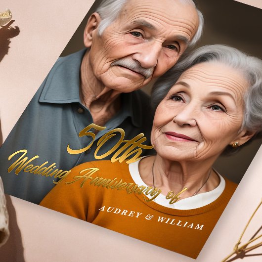 Elegant 50e bruiloft Jubileum: 3D Gold Script Kaart