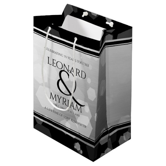 Elegant 70th Platinum Wedding Jubileum Medium Cadeauzakje (Voorkant Gekanteld)