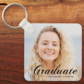 Elegant Afstuderen Photo Custom Flourish Script Sleutelhanger (Voorkant)