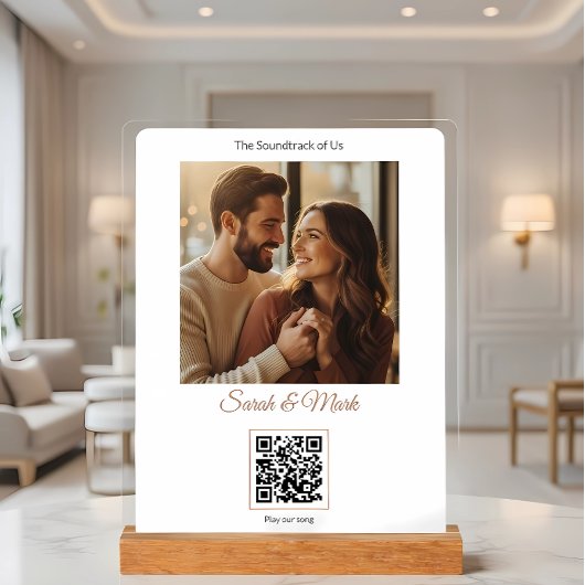 Elegant and personalized with photo and music