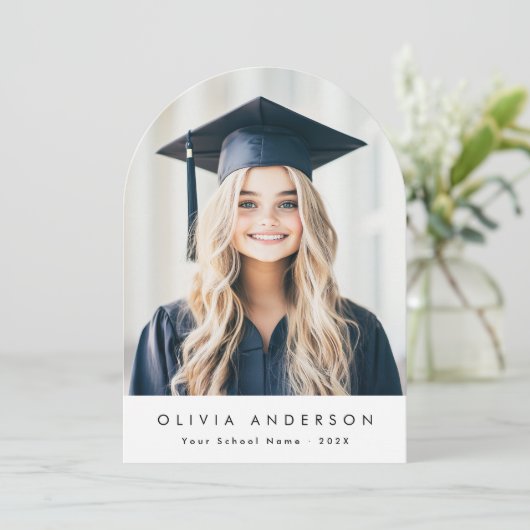 Elégant arc moderne faire-part de graduation photo (Debout devant)