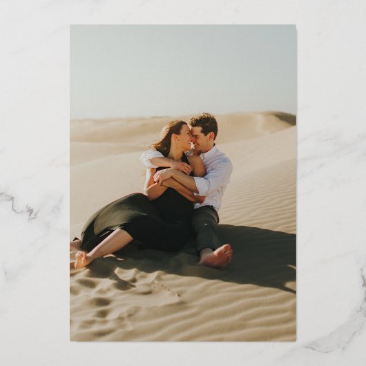 Elegant Arch Monogram Foto Weddenschap Gold Folie Uitnodiging (Achterkant)