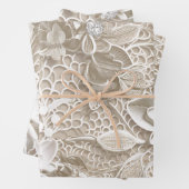 Elegant beige kant met diamant inpakpapier vel (In situ)