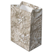 Elegant beige kant met diamant medium cadeauzakje (Achterkant Gekanteld)